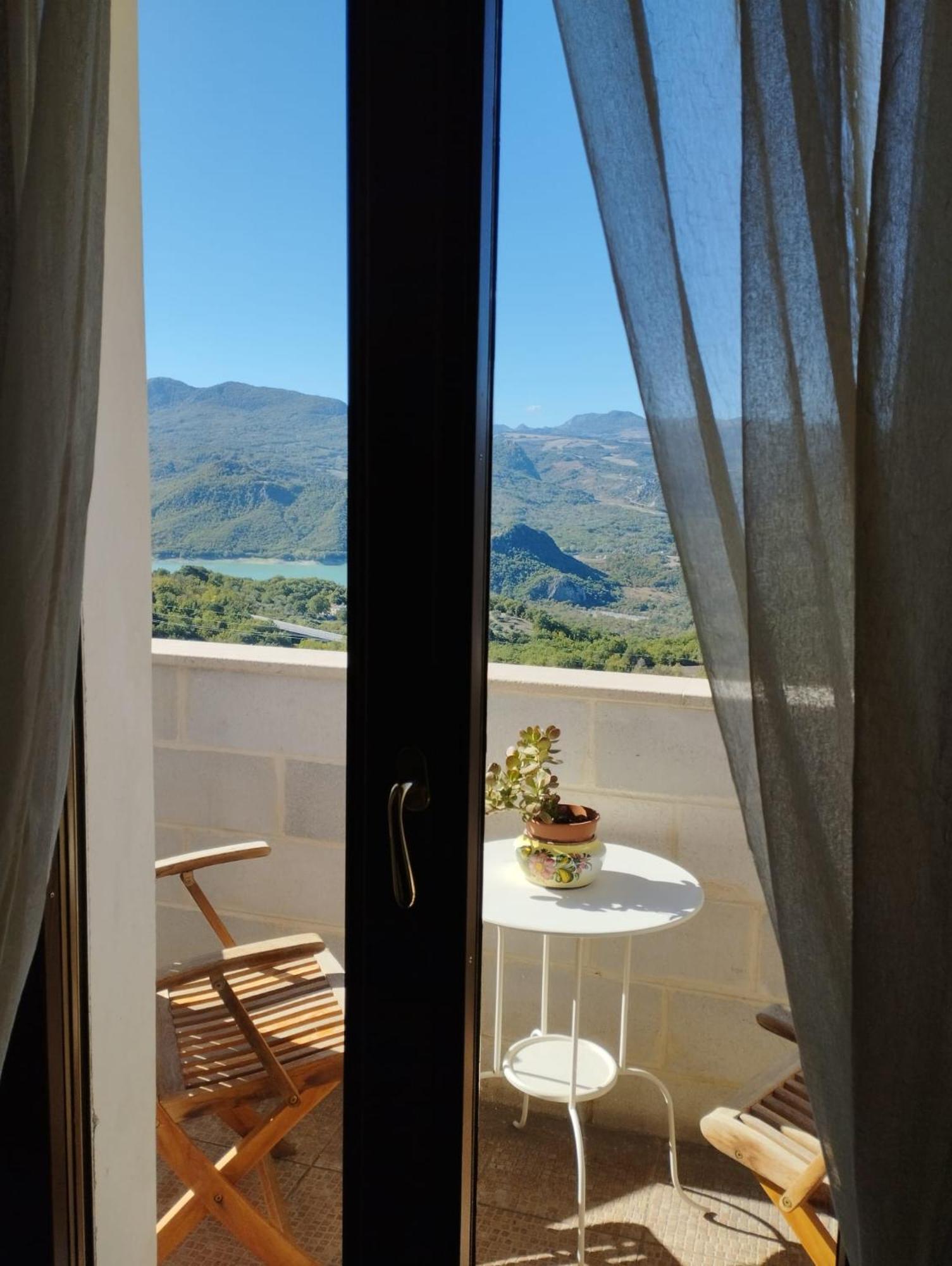 B&B "Za' Vittoria"#Lagodibomba 外观 照片